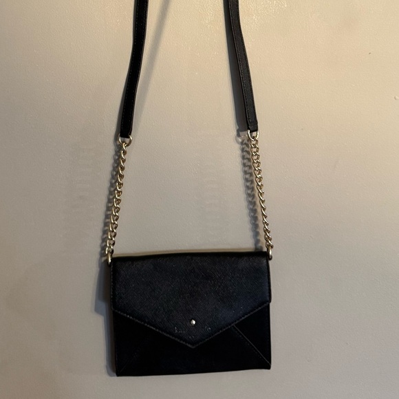 kate spade Handbags - Elegant Kate Spade Black Crossbody Bag
